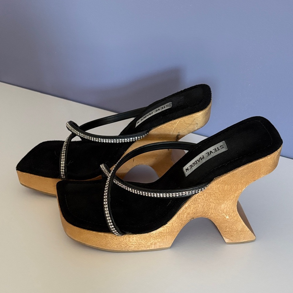 Y2K Steve Madden Black Velvet Crystal-Embellished Platform Sandals